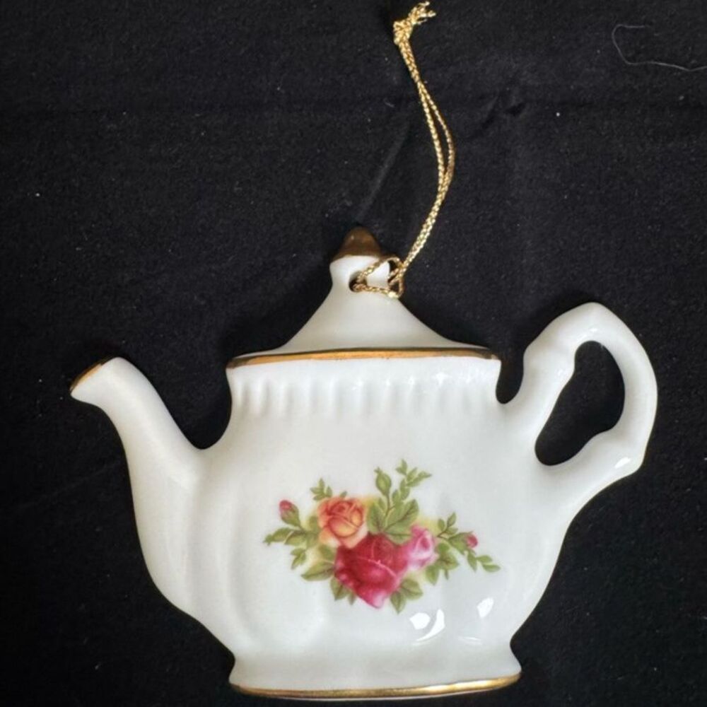 Vintage 1962 Royal Albert Old Country Roses Teapot Christmas Tree Ornament 4"